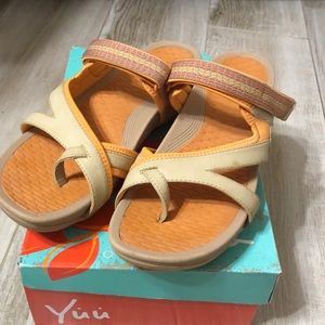 Yuu Women’s Daley Casual Slide Sandal